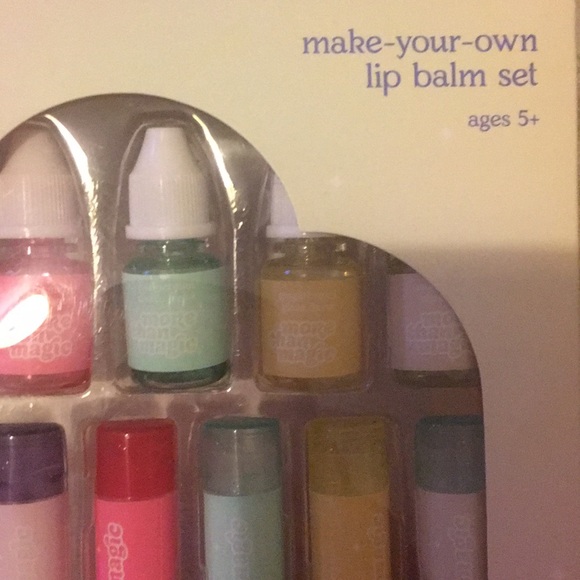 NWT Make your own lip balm set - Picture 2 of 6
